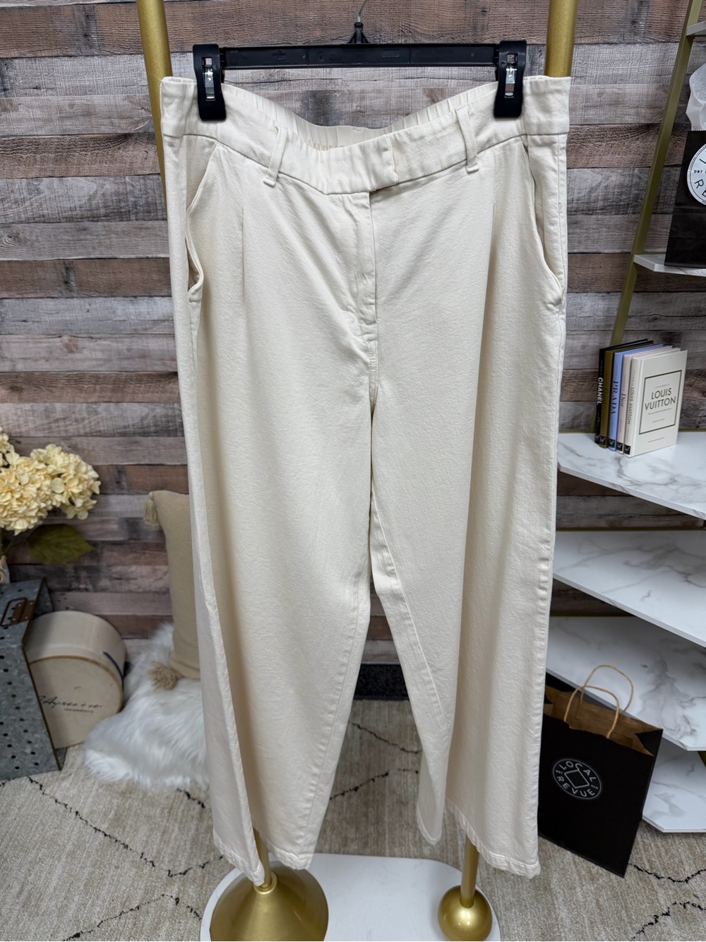 American Eagle Outfitters Cream Wide Leg Stretch Pant